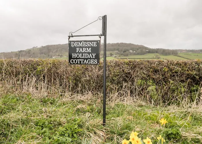 بيت للعطل Byre